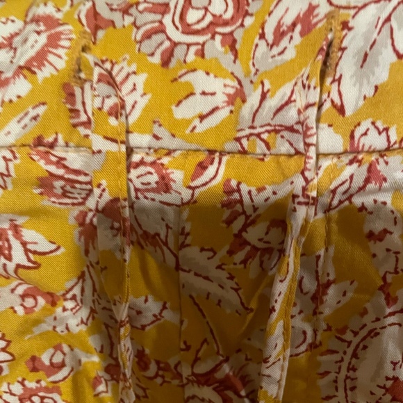 Tie shorts - Picture 2 of 5